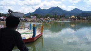 Pemandangan-Gunung-Poteng.jpg