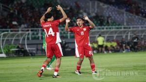 Pesepak-bola-Timnas-U23-Indonesia-mencetak-gol-ke-gawang-Macau11.jpg