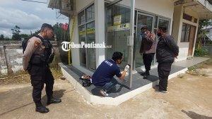 Petugas-Kepolisian-dari-Polres-Kubu-Raya-s23e.jpg