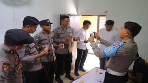 Polres-Sintang-menggelar-tes-urine-mendadak-terhadap-personel-Polres-Sintang.jpg