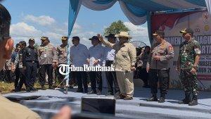 Presiden-Prabowo-saat-melepas-sejumlah23rw.jpg