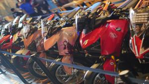 Puluhan-Modifikator-Tampil-MAXimal-dalam.jpg