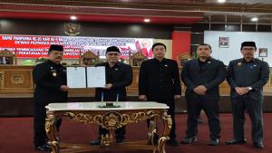 RAPAT-PARIPURNA345refg.jpg