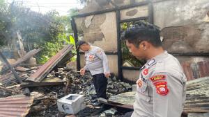 RUMAH-TERBAKAR435trefg.jpg