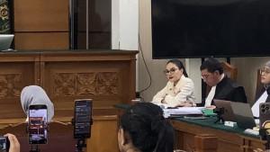 Reza-Gladys-dan-Nikita-Mirzani.jpg
