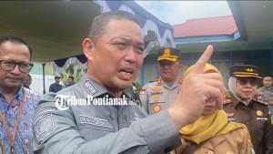 Ria-Norsan-usai-menghadiri-Gerakan-Pangan-Murah3R4423.jpg