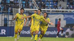 SELEBRASI-PEMAIN-Pesepakbola-Persib-Bandung111.jpg