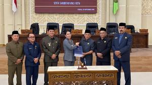 Sidang-paripurna-DPRD-Kota-Singkawang234wqd.jpg
