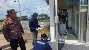 Tim-inafis-Satreskrim-Polres-Kubu-Raya-saat-melakukan-olah-tempat.jpg