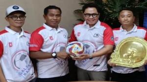 Tim-sepakbola-Gala-Karya-Bank-Kalbar-mengungkapkan-kekecewaannya.jpg