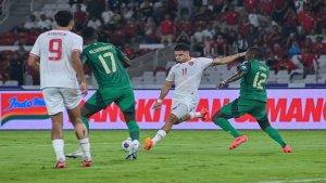 Timnas-Indonesia-Ragnar-Oratmangoen.jpg
