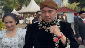 Utusan-Presiden-Raffi-Ahmad-bersama-Nagita-Slavina-mendatangi-Istana.jpg