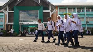 edukasi-smp-siswa-pulang-sekolah-we35454.jpg
