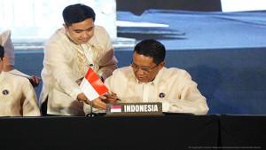 menandatangani-ASEAN-Treaty-on-Extradition.jpg