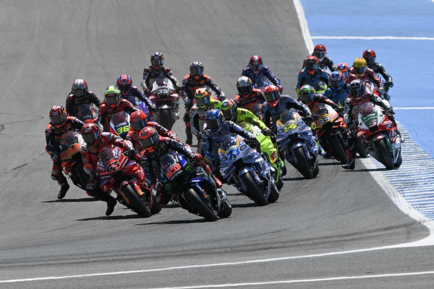 1-FP-2-Moto2-dan-Moto3.jpg