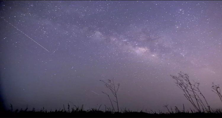 3 Fenomena Langit Ini akan Terjadi di Bulan April 2020, Termasuk Hujan Meteor Lyrids