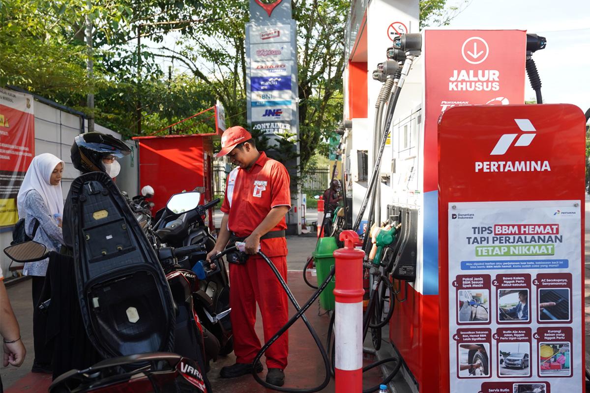 50-per-liter-dan-penyesuaian-harga-BBM.jpg