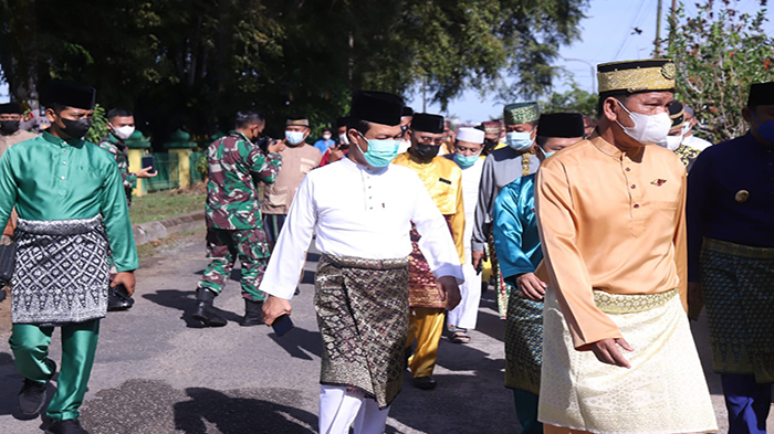 Semarak HUT Kabupaten Sambas ke-390, Abu Bakar: Jadikan Daya Tarik Wisata