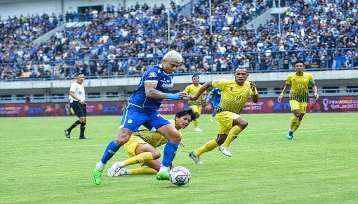 Aksi-Ciro-Alves-dalam-laga-Persib-vs-Barito.jpg