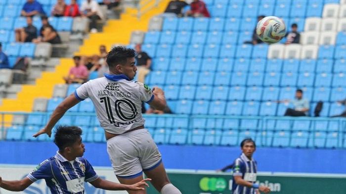 Alexsandro-rajai-top-skor-jelang-final-Liga-2-2023-2024-PSBS-Biak-vs-Semen-Padang.jpg