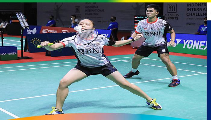 Amri-SyahnawiWinny-Oktavina-Kandow-saat-memastikan-diri-lolos-16-Besar-Thailand-Masters-2023.jpg