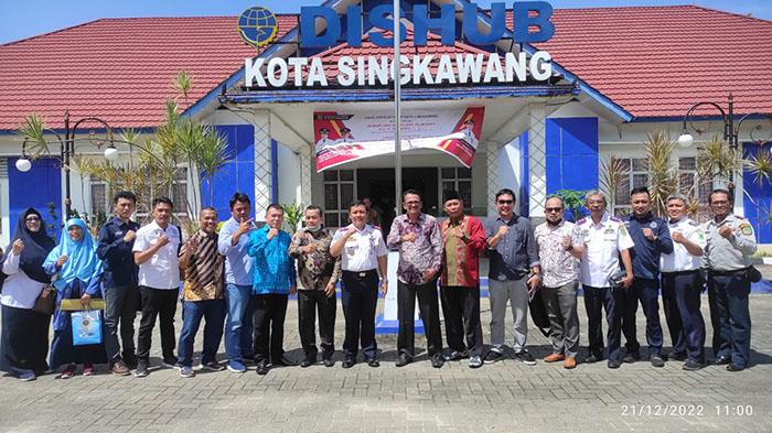 Optimalkan Pengelolaan Penerangan Jalan Umum, DPRD Sambas Kunker Dishub Kota Singkawang