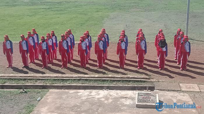 Wabup Kapuas Hulu Imbau Masyarakat Kibarkan Bendera Merah Putih Jelang HUT RI ke 78