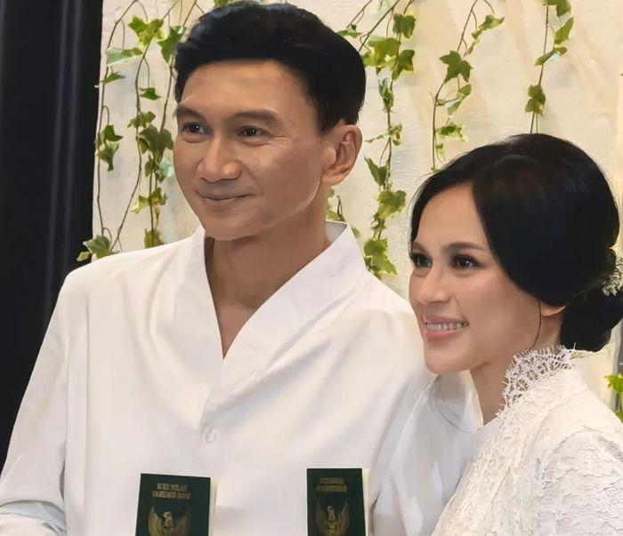 Anji-resmi-melepas-status-dudanya-setelah-menikahi-Desmiliana-Ariyana.jpg