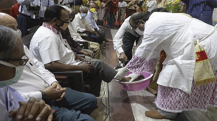 Apa yang Dimaksud dengan Kamis Putih? Mengapa Kamis Putih disebut Malam Perjamuan Terakhir?