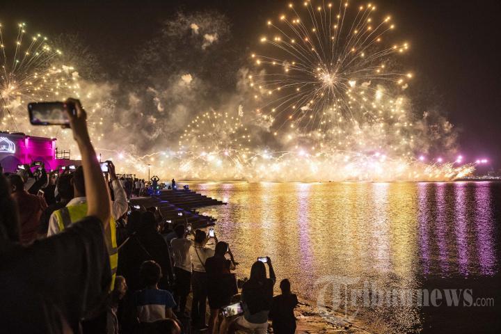 Apakah-Orang-Islam-Boleh-Merayakan-Tahun-Baru-2023-Berikut-Penjelasannya-Termasuk-dari-MUI.jpg