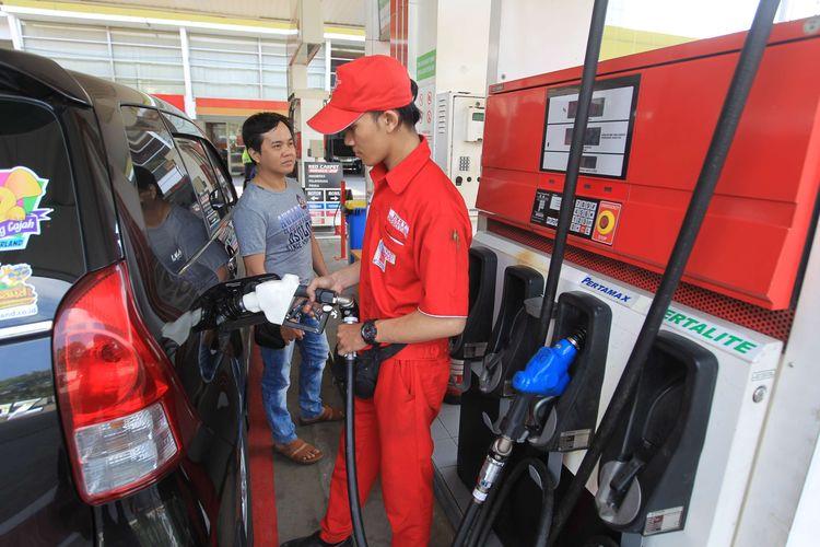 Aturan-Baru-Pembatasan-BBM-Subsidi-Resmi-Berlaku-Kapan-Ini-Kata-Pemerintah.jpg