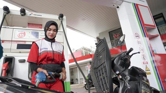 BEDA-Harga-BBM-Terbaru-Per-4-Januari-2024-di-SPBU-Seluruh-Indonesia-Pertamina-Paling-Murah.jpg