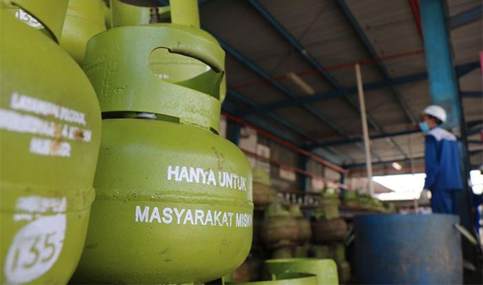 BERUBAH-Kelompok-Warga-Resmi-Dilarang-Beli-Gas-Elpiji-3kg-Mulai-Bulan-Februari-2025.jpg