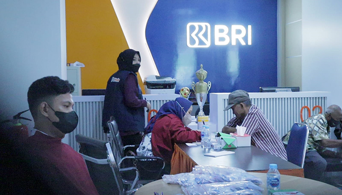 BRI Pontianak Menggelar Program BRI Peduli Pemeriksaan Kesehatan Gratis