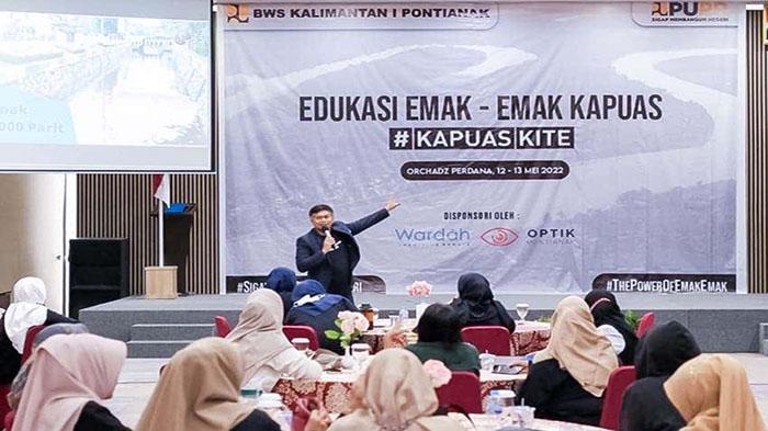 Balai-Wilayah-Sungai-BWS-Kalimantan-I-memberikan-e243ded.jpg