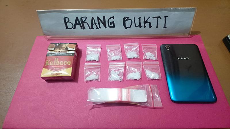 Pengedar Narkoba di Ngabang Tak Berkutik Digrebek Polisi