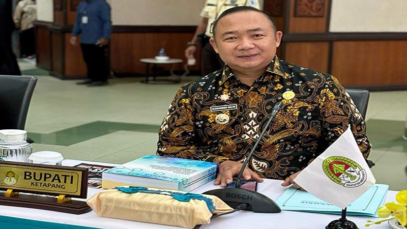 Bupati-Ketapang-Alexander-Wilyo23eqw.jpg