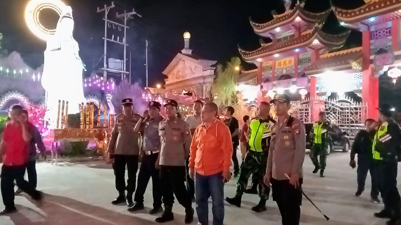 Bupati Kubu Raya dan Kapolres Lakukan Monitoring Suasana Malam Tahun Baru Imlek 2023