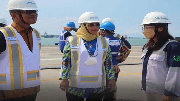 Bupati-Mempawah-Erlina-bersama-jajaran-Pemkab-Me243drew.jpg
