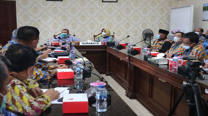 Bupati-Mempawah-Erlina-bersama-jajarannya-melakuka243wrd.jpg