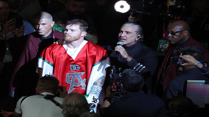 Canelo Putuskan Berhenti dari Panggung Tinju Dunia Sementara Waktu, Sabuk Juara Bisa Dicopot!