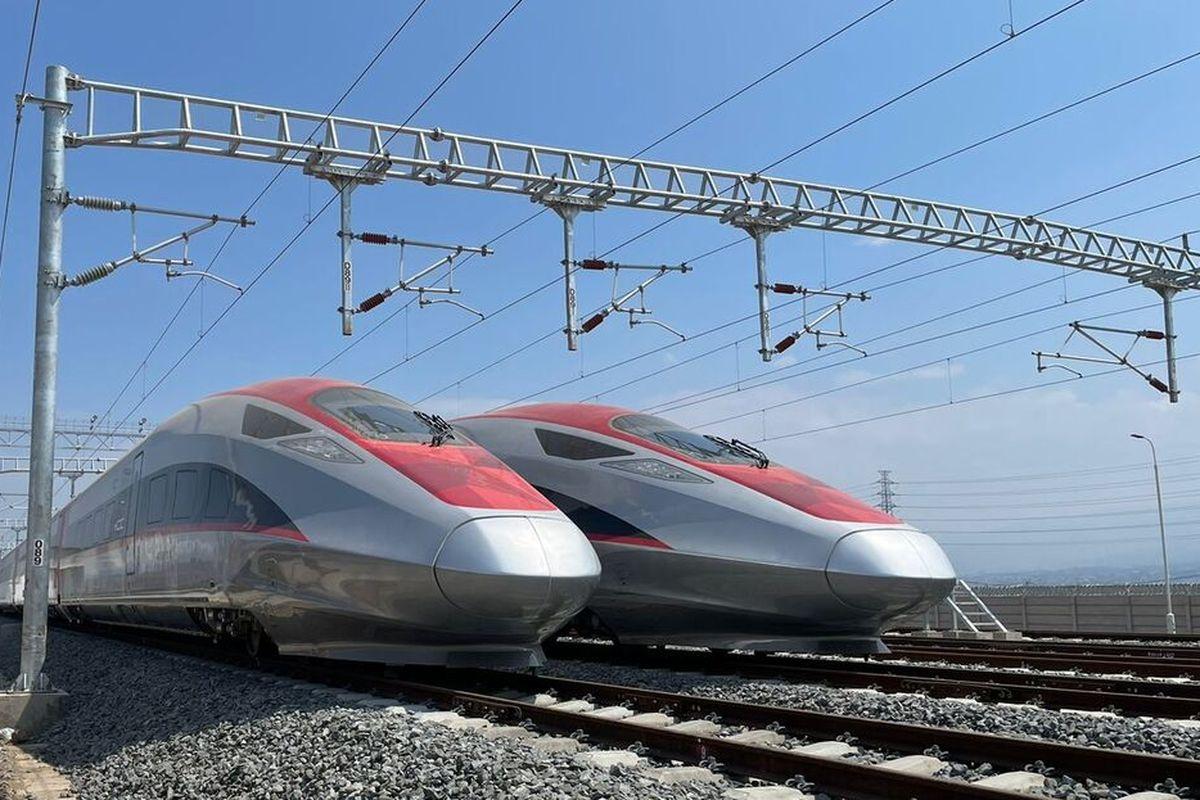 DAMPAK-Kereta-Cepat-Whoosh-yang-Diklaim-Bikin-Indonesia-Sejajar-Negara-Maju.jpg
