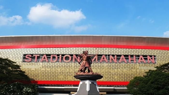 Depan-Stadion-Manahan-Solo.jpg