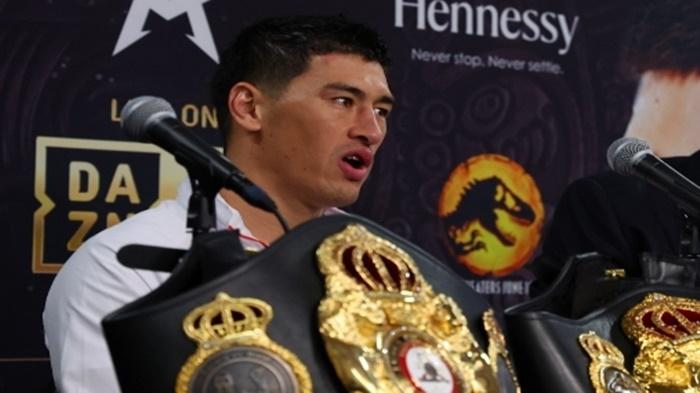 Juara Tinju Dunia Dmitry Bivol Dipermalukan Artur Beterbiev