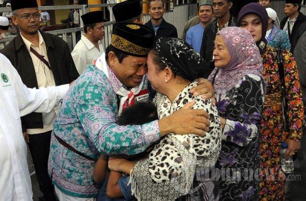 Doa-Haji-Mabrur-dan-Artinya-Lengkap-Lafaz-yang-Dibaca-untuk-Mengantar-Orang-Berangkat-Haji.jpg