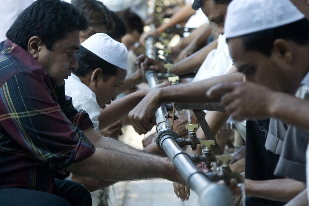 Doa setelah Wudhu Pendek Latin dan Arab , Amalkan Rutin agar Dapat Kebaikan Dibukakan 8 Pintu Surga