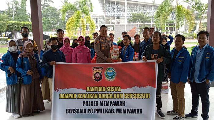 Dok-Polres-Mempawah-200922-bansos.jpg