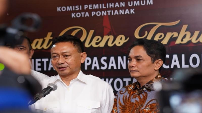 Edi-Rusdi-Kamtono-Bahasan-diwawancarai2435.jpg