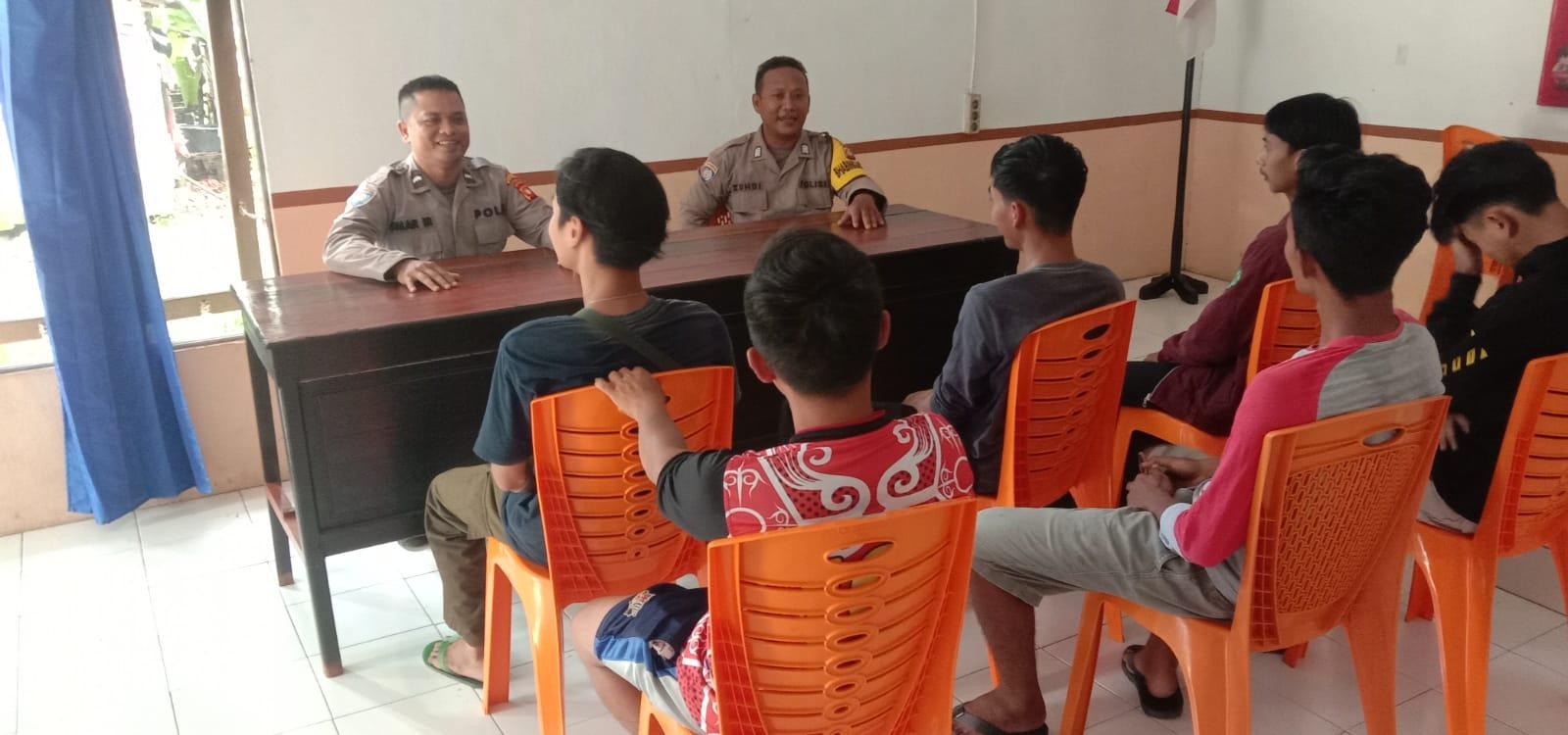 Terima Pengaduan Kamtibmas saat Jumat Curhat, Polsek Ella Hilir Siap Melaksanakan Upaya Pembinaan