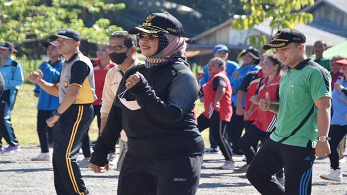 Erlina-menghadiri-Kampanye-Gerakan-Masyarakat-Hiduwrdd.jpg